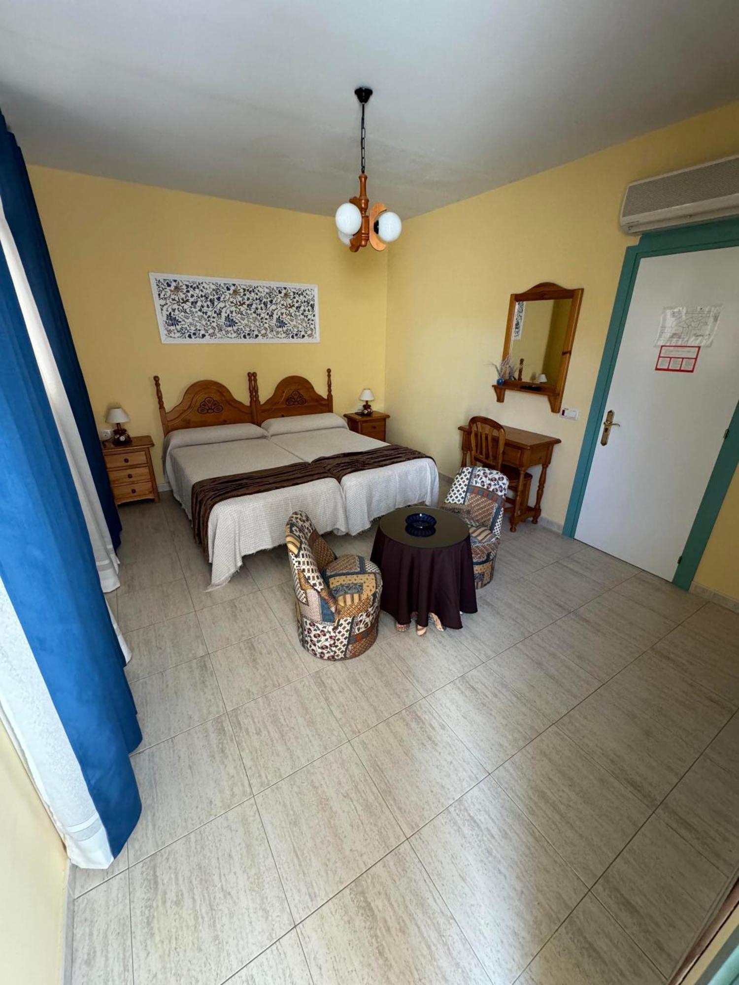 Hostal Joaquin Las Ventas con Peña Aguilera Kültér fotó