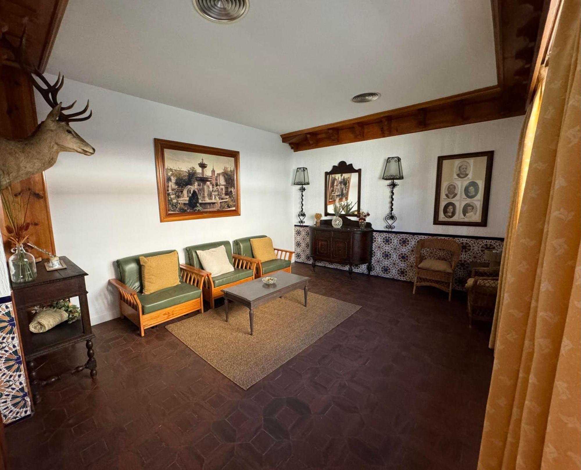 Hostal Joaquin Las Ventas con Peña Aguilera Kültér fotó
